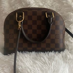 Louis Vuitton Alma bb
